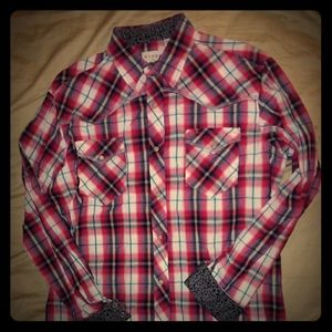 Contrast western style snap button